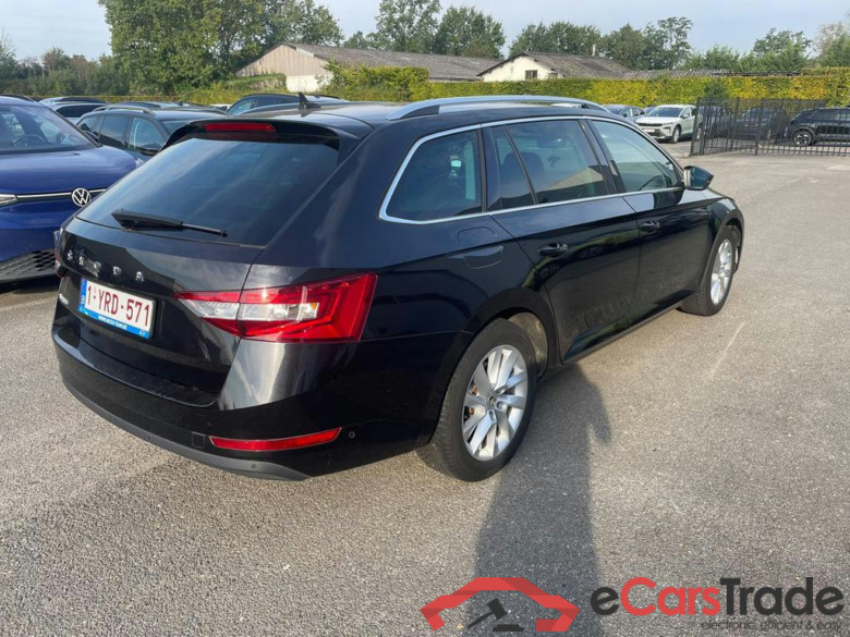 SKODA Superb Combi 2.0 CR TDi Style DSG #3