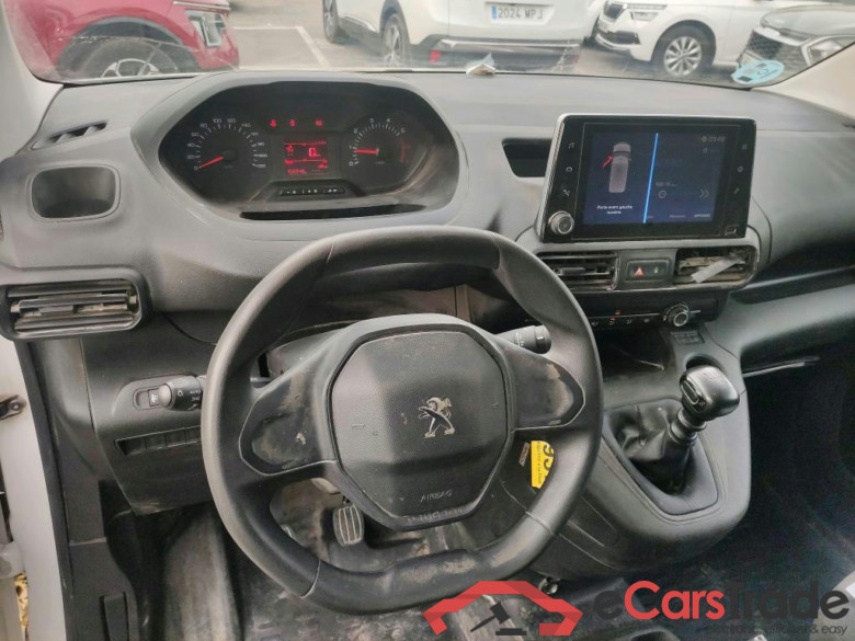 PEUGEOT Partner / 2018 / 3P / furgón derivado de turismo Pro Standard 600kg BlueHDi 73kW (CM2) #3