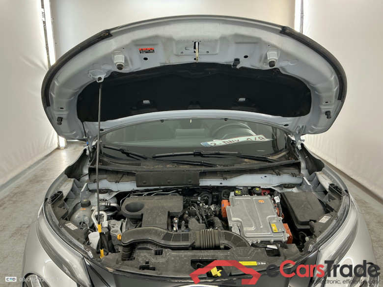 NISSAN JUKE 1.6 HYBRID 145 N-CONNECTA Park & Ride #6