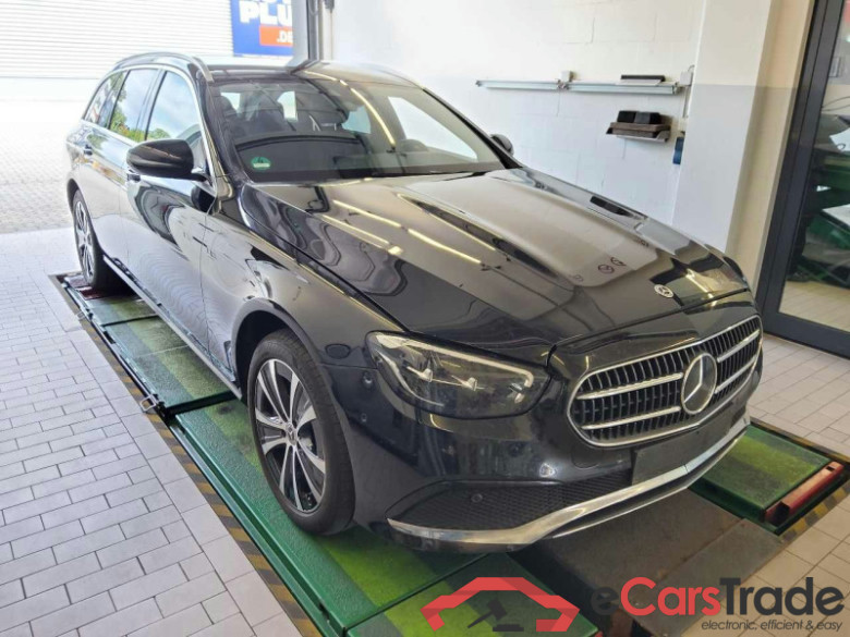Mercedes-Benz E T-Modell (BM 213)(06.2016->) DE - Kb5 E 300 de EU6d, 4Matic Avantgarde, (Facelift) 2020 - 2023 #2