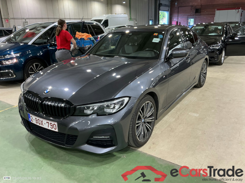 BMW 3-serie 2.0 318DA (100KW) BERLINE