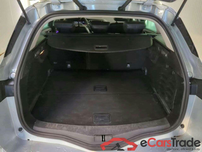 RENAULT Mégane Estate 1.3 TCe 140 Techno #5