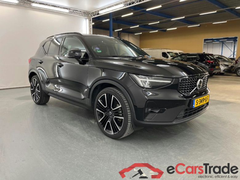 VOLVO XC40 1.5 T5 Plug-in hybrid Ultimate Dark #2