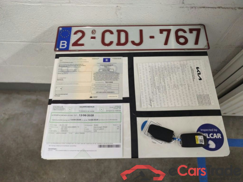 KIA cee'd Sportswagon Business Line 1.6 GDi PHEV DCT 5d #4