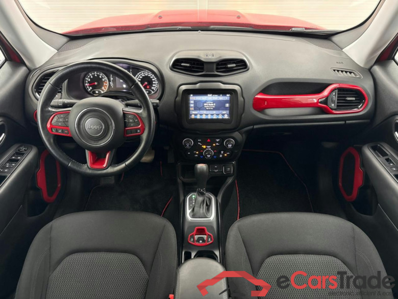 Jeep RENEGADE 1.3T DDCT Longitude #6