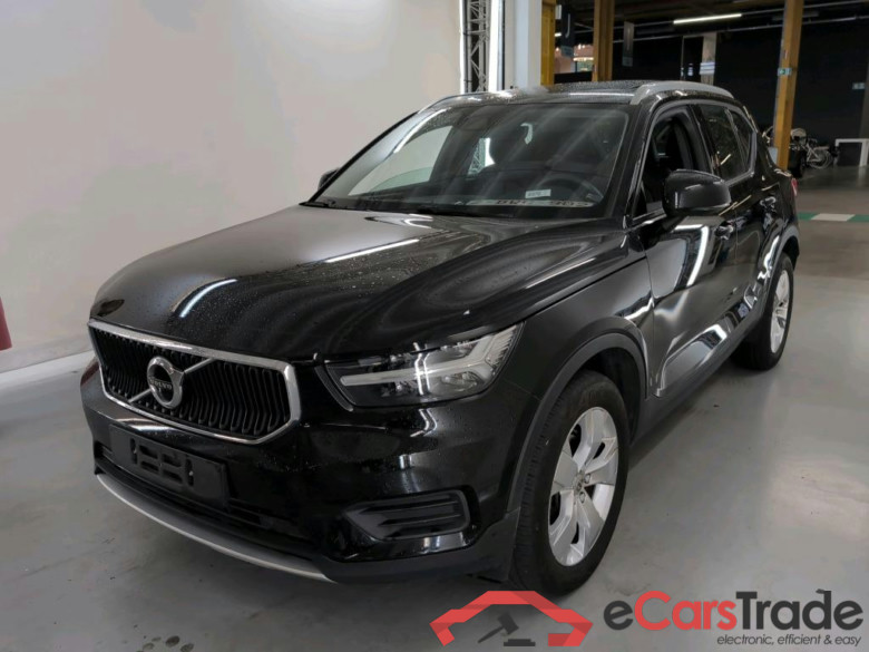 VOLVO XC40 1.5 T2 MOMENTUM PRO AUTO
