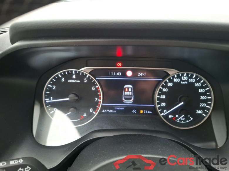 NISSAN Qashqai / 2021 / 5P / Crossover 1.3 MHEV 140 Business Edition #6