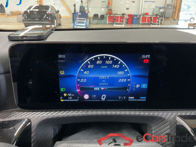 MERCEDES-BENZ CLA 180 Shooting Brake 7G-DCT Entry 5d 100kW #3