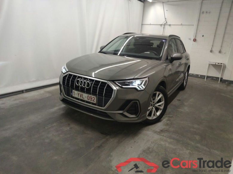 Audi Q3 35 TDI S tronic S line Business Edition 5d #1