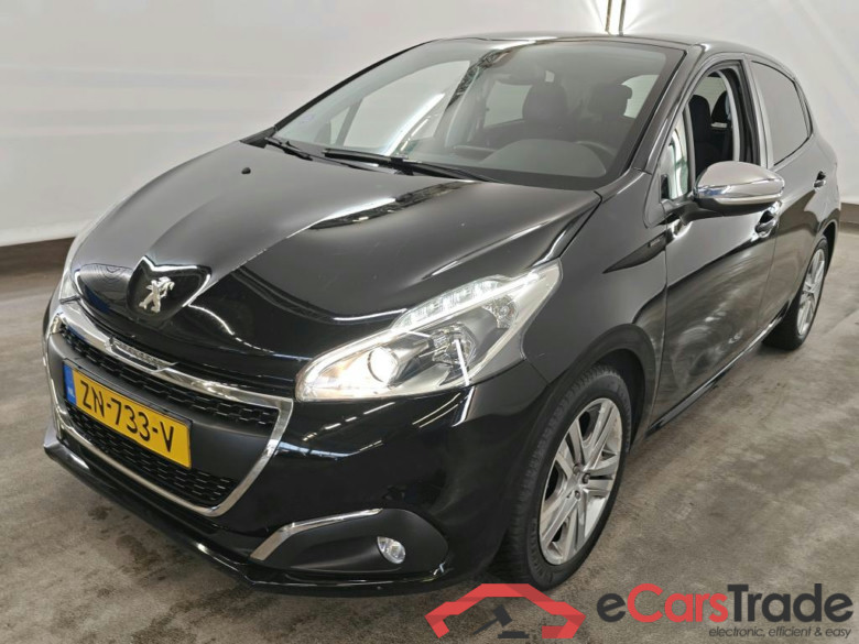 Peugeot 208 Signature 1.2 PureTech 82 5d  d.riem 07-2025