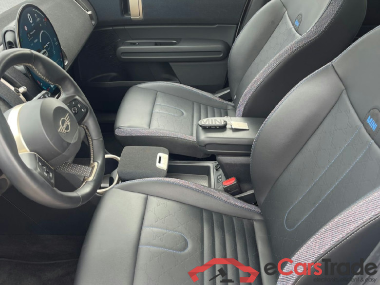MINI COUNTRYMAN C 170 MILD HYB CLASSIC BVA nPREPARATION SHOWROOM #6