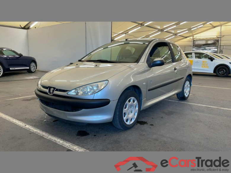 PEUGEOT 206 Phase II 1.1i X-Design #1