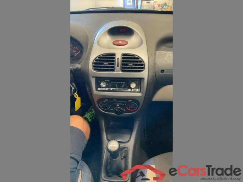 PEUGEOT 206 Phase II 1.1i X-Design #6