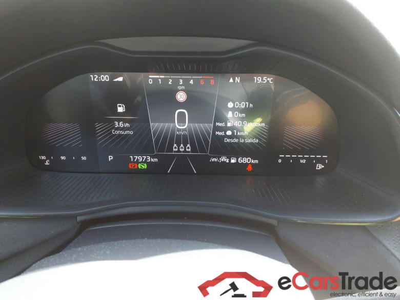 SKODA Kamiq 1.5 TSI 110 kW (150 CV) DSG 7 vel. Plus(Winterpack) #4