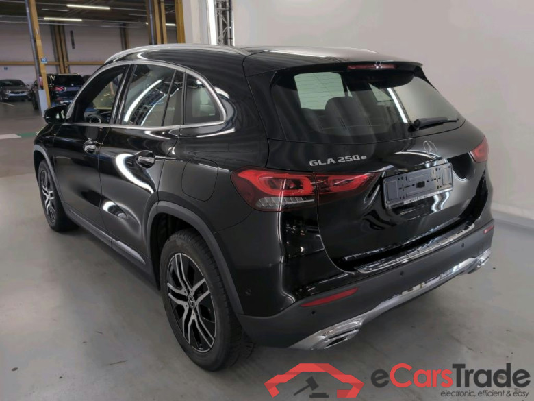 MERCEDES-BENZ GLA 1.3 GLA 250 E DCT BUSINESS SOLUTION #3