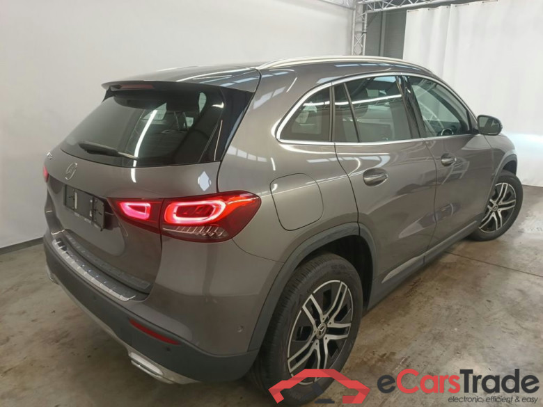 Mercedes-Benz GLA GLA 250 e Luxury Line 5d #2