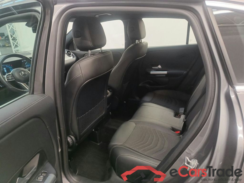 Mercedes-Benz GLA GLA 250 e Luxury Line 5d #3
