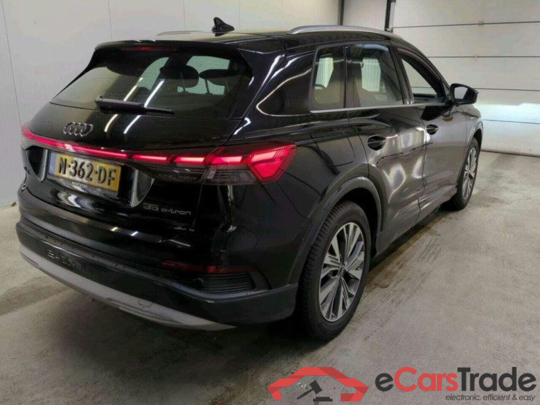 AUDI Q4 e-tron 35 L ed. Adv. 55 kWh #2
