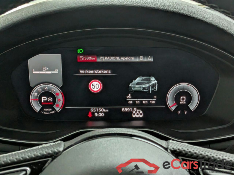 AUDI A4 AVANT 35 TFSI S ed comp #6