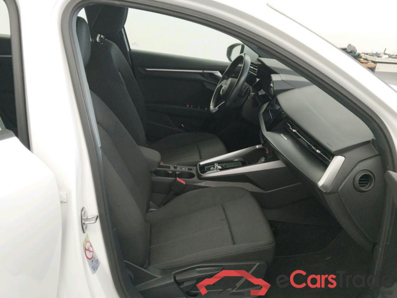 AUDI A3 / 2020 / 5P / berlina con portón Sportback Advanced 30 TFSI 81kW S tronic (AC) #6