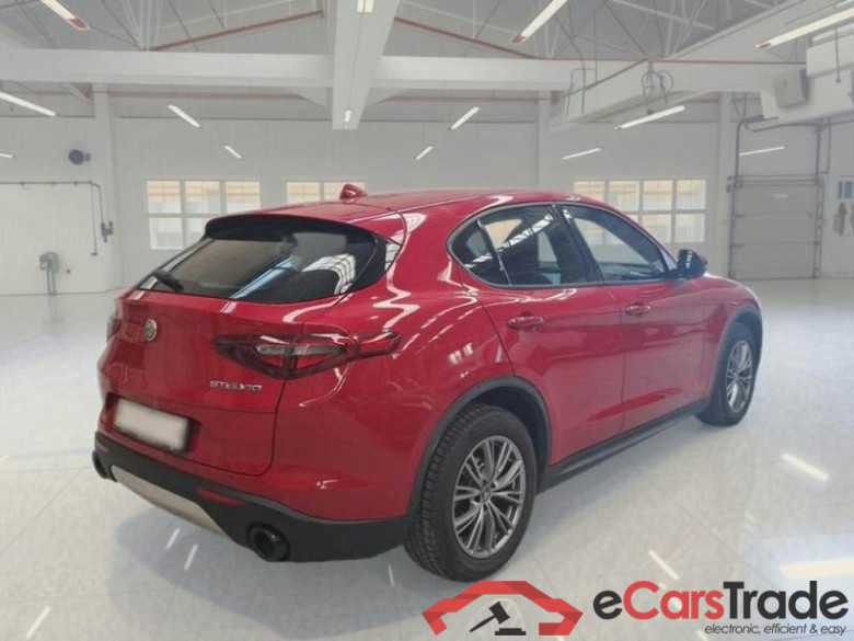 ALFA ROMEO STELVIO / 2017 / 5P / SUV 2.2 TD 190 CV SUPER BUSINESS AT8 Q4 #2