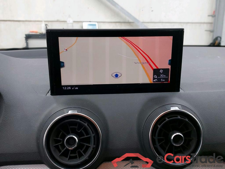 Audi Q2 30 TDi Aut. LED Virtual Navi Camera Klima PDC ... #4