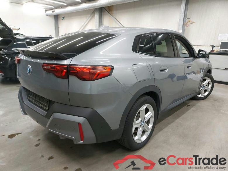 BMW iX2 xDrive30 Aut. LED LC-Pro Navi-Pro KeylessGo Camera Klima PDC ... #2