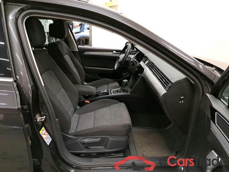 Volkswagen Passat Variant 2.0 TDI Style Aut. LED-Matrix ACC Navi Sport-Seats KeylessGo Klima PDC ... #6