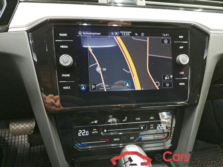 Volkswagen Passat Variant 2.0 TDI Style Aut. LED-Matrix ACC Navi Sport-Seats KeylessGo Klima PDC ... #5
