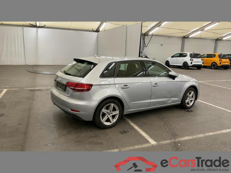AUDI A3 Sportback 1.5 TFSI ACT S tronic #4