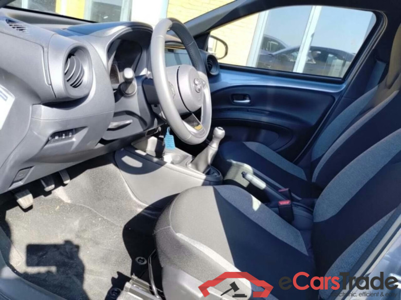 TOYOTA Aygo X 1.0 VVT-i MT Play #5