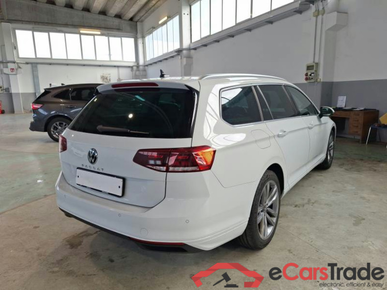VOLKSWAGEN PASSAT / 2019 / 5P / STATION WAGON VAR. 2.0TDI SCR EVO 90KW BUSINESS DSG #2