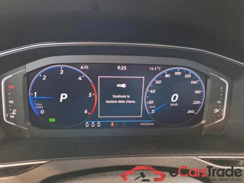VOLKSWAGEN PASSAT / 2019 / 5P / STATION WAGON VAR. 2.0TDI SCR EVO 90KW BUSINESS DSG #4