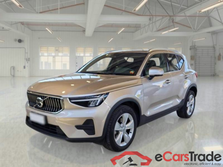 VOLVO XC40 / 2021 / 5P / SUV B3 AUTOMATICO PLUS BRIGHT