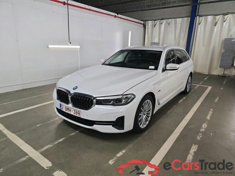 BMW 5 Reeks Touring 5 Reeks Touring 520e 150kW (PHEV) 150kW/204pk  5D/P Auto-8 #1