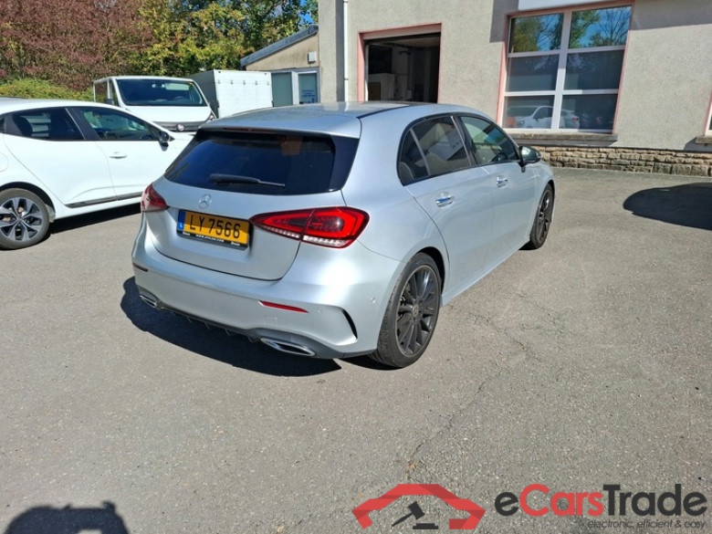 Mercedes A 200 AMG Night Pano LED-Multibeam Burmester Widescreen Ambient Navi Sport-Leather-Alcantara KeylessGo Camera Klima PDC ... #3