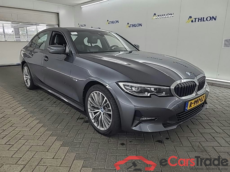 BMW 3 Serie Sedan 320e Business Edition Plus 4D 150kW #2