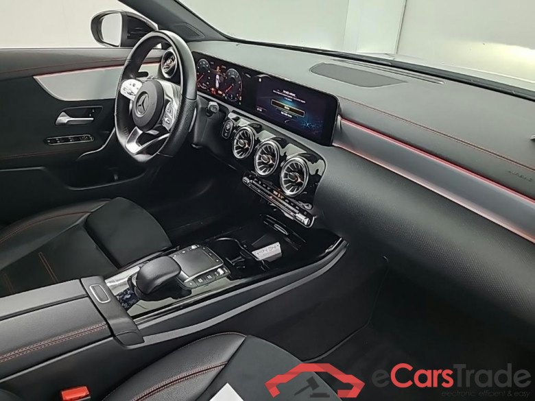 MERCEDES-BENZ CLA Shooting Brake CLA 200 DCT AMG Line 5D 120kW #6