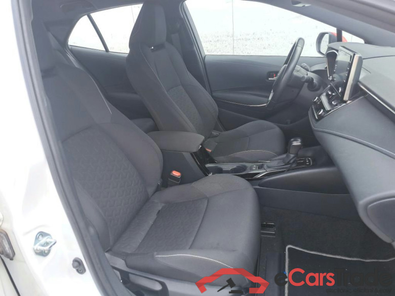 TOYOTA Corolla / 2019 / 5P / berlina con portón 1.8 125H ACTIVE TECH E-CVT #6
