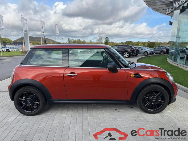 MINI Mini (R56) 1.6i One #5