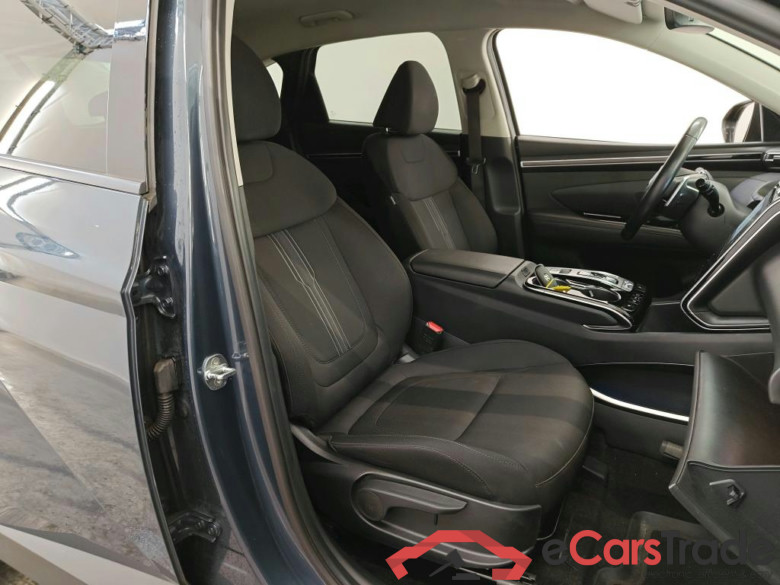 Hyundai Tucson 1.6 T-GDI HEV Comfort Automaat 5d #3