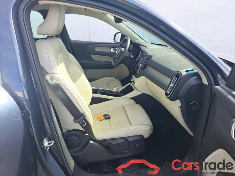 VOLVO XC40 / 2017 / 5P / todoterreno 1.5 T4 Twin Recharge Inscription Auto #6