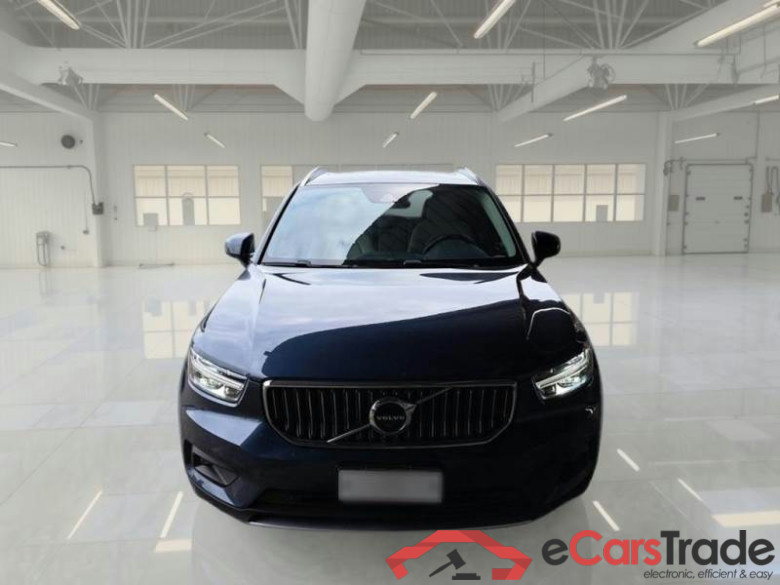 VOLVO XC40 / 2017 / 5P / SUV T5 PLUG-IN HYBRID AUTO RECH INSCRIP EXPR #6