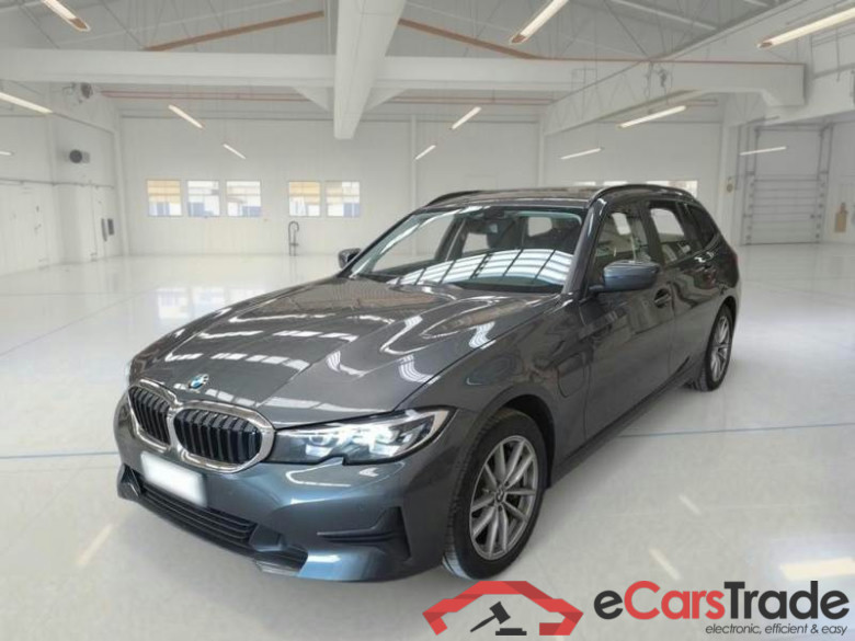 BMW SERIE 3 / 2018 / 5P / STATION WAGON 330E XDRIVE BUSINESS ADVAN. TOURING AUTO