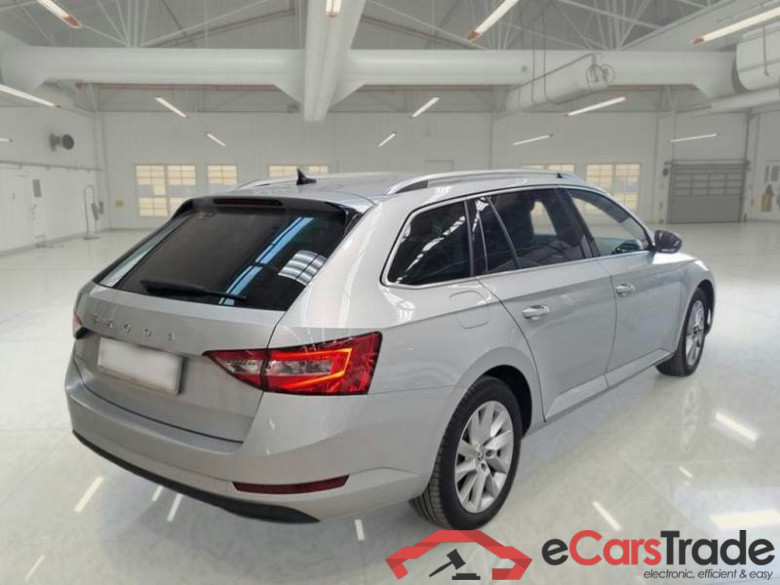 SKODA SUPERB WAGON / 2019 / 5P / STATION WAGON 2.0 TDI EVO 110KW EXECUTIVE DSG #2
