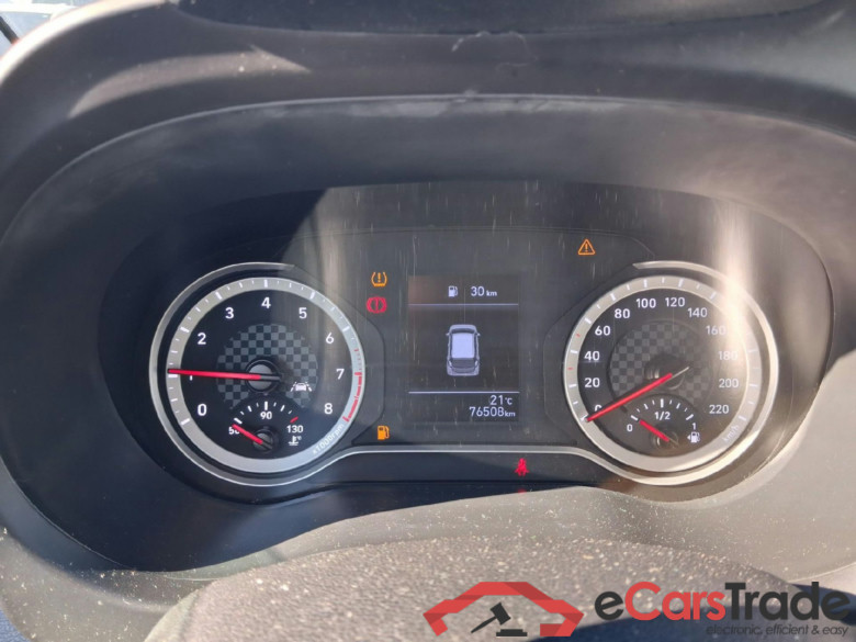 HYUNDAI i10 / 2020 / 5P / berlina con portón 1.0 Essence #5