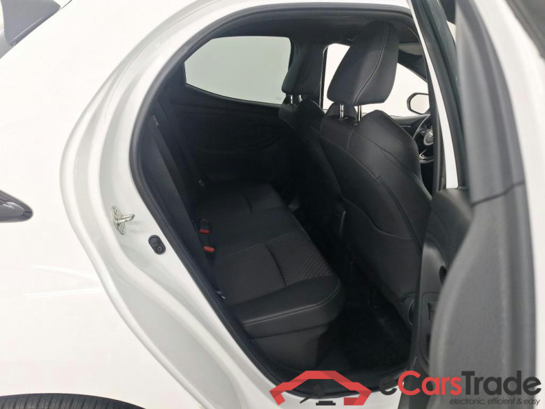 TOYOTA YARIS 1.5 VVT-I HEV STYLE E-CVT #6