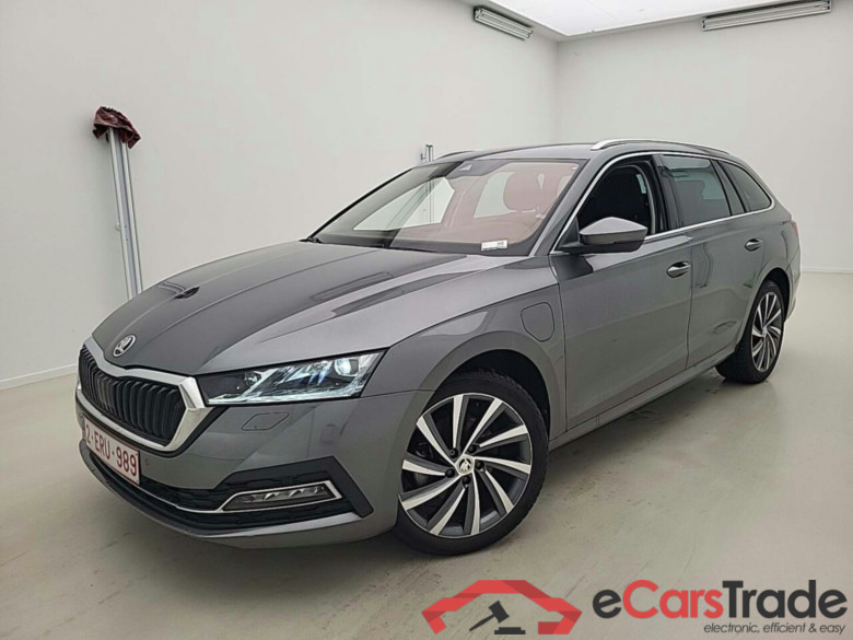 SKODA OCTAVIA COMBI 1.5 TSI ETEC STYLE DSG #1